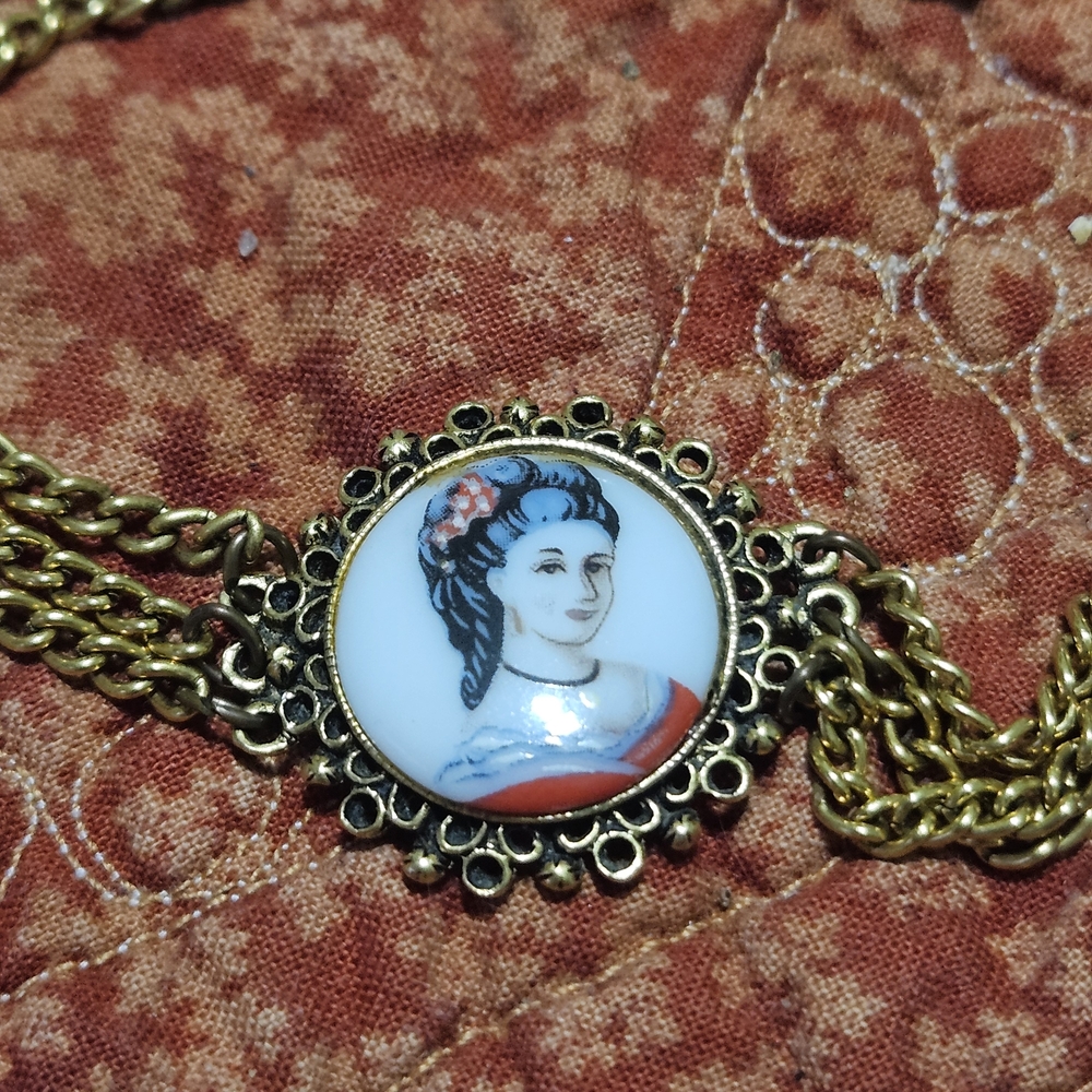 Vintage Limoges France Pendant Necklace Oval Cameo Painted Porcelain Miniature - Picture 3 of 8